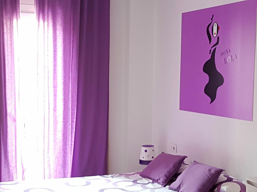 Apartamentos Dona Lola Севилья Экстерьер фото