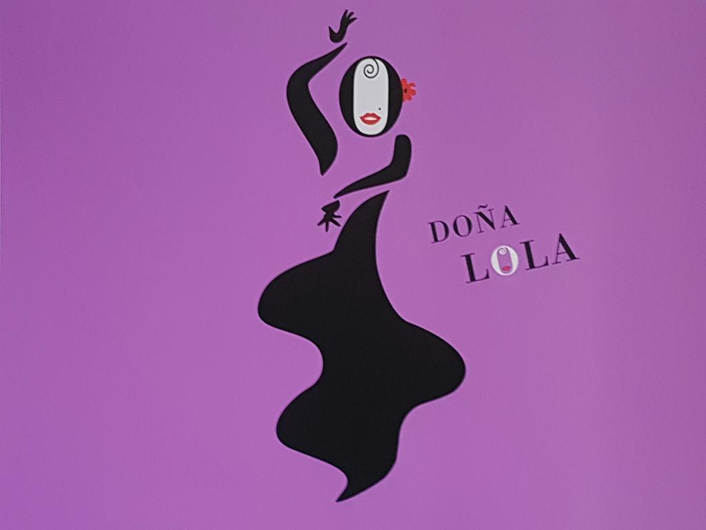 Apartamentos Dona Lola Севилья Экстерьер фото