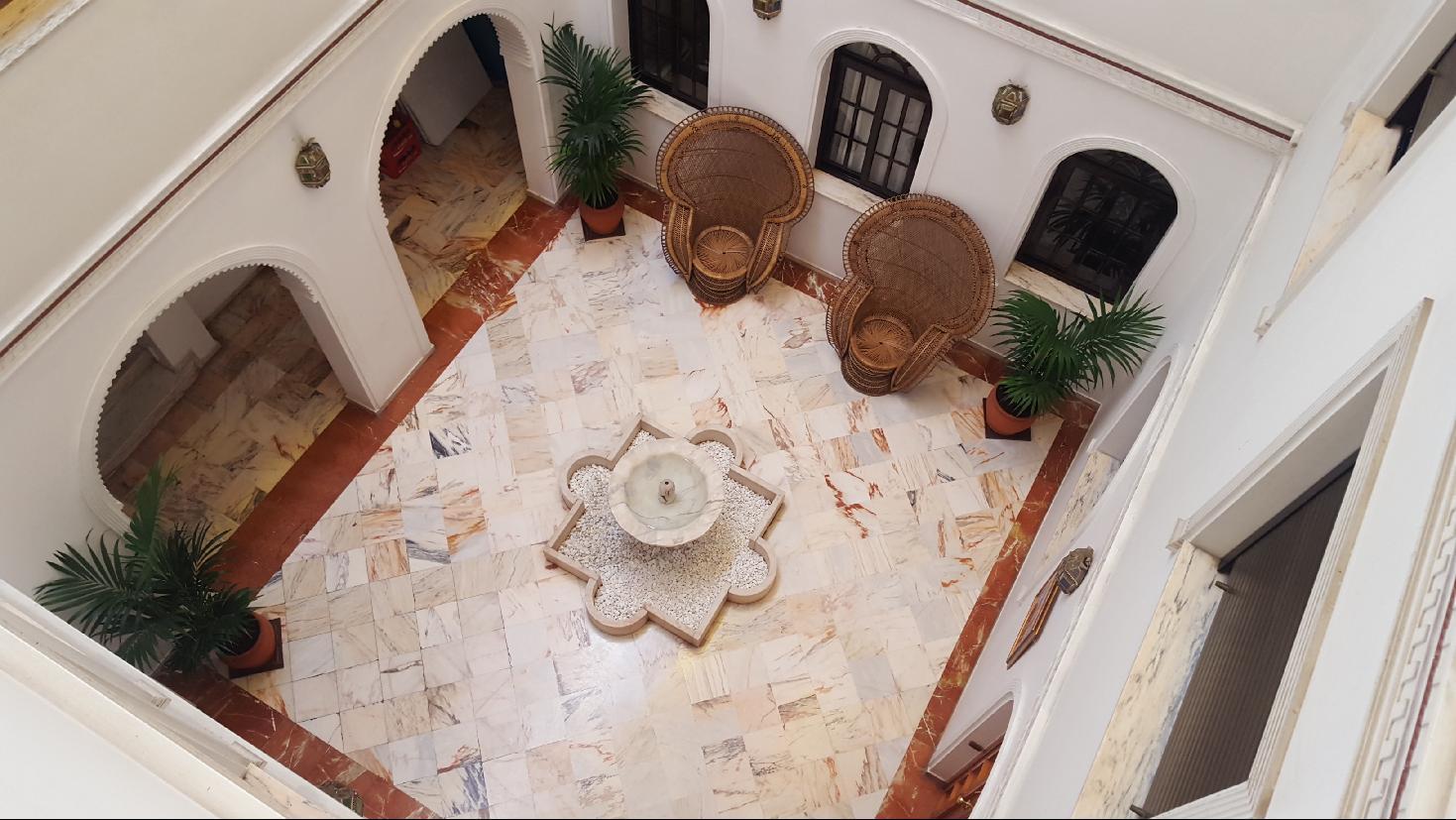 Apartamentos Dona Lola Севилья Экстерьер фото