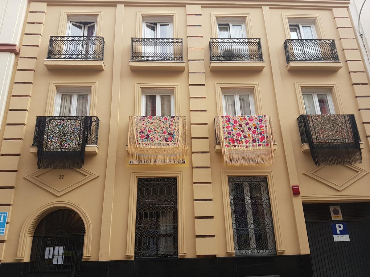 Apartamentos Dona Lola Севилья Экстерьер фото